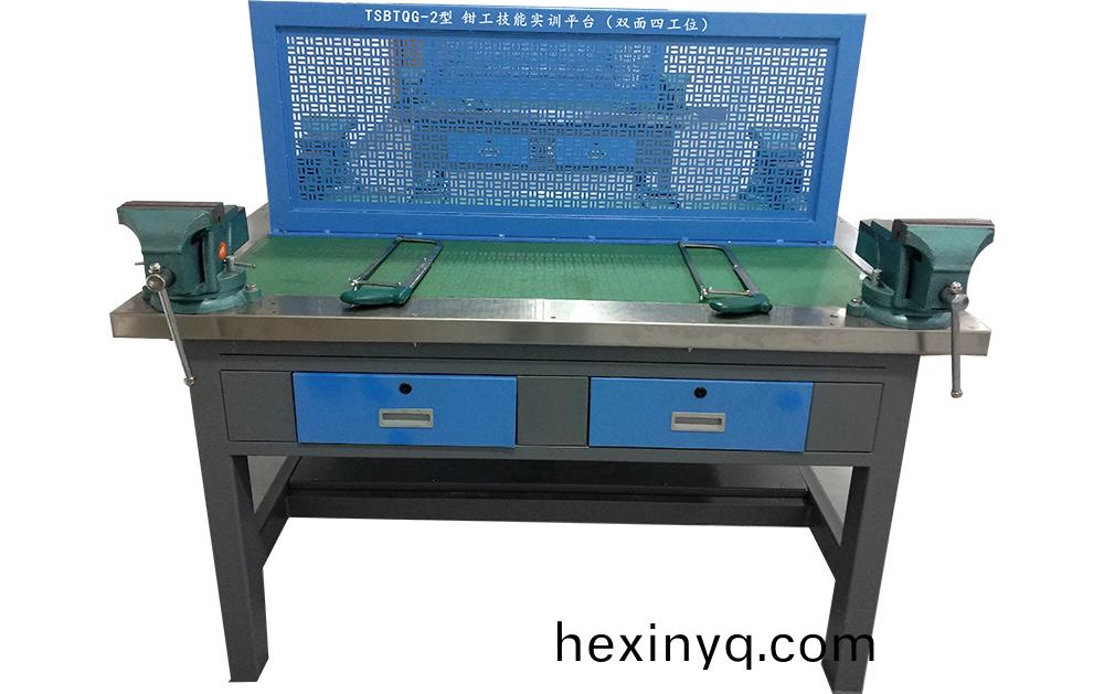 鉗(qian)工(gong)實(shí)(shi)訓(xùn)(xun)係列(lie)